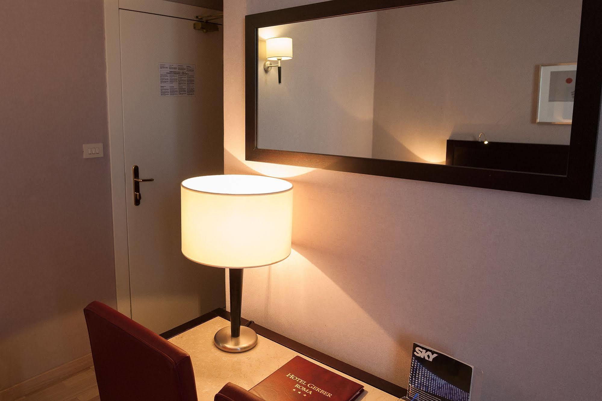Hotel Gerber ローマ エクステリア 写真