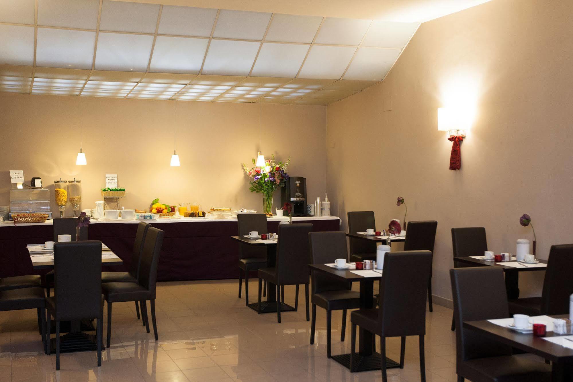 Hotel Gerber ローマ エクステリア 写真